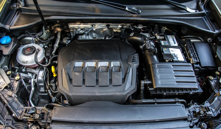Audi Q3 cena 136500 przebieg: 17000, rok produkcji 2021 z Głuchołazy małe 704